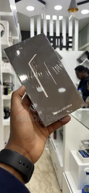 New Samsung Galaxy S25 Ultra 256 GB