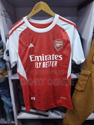 Photo - New Arsenal Fc Home Kit
