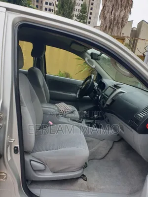 Toyota Hilux 2008 Gold