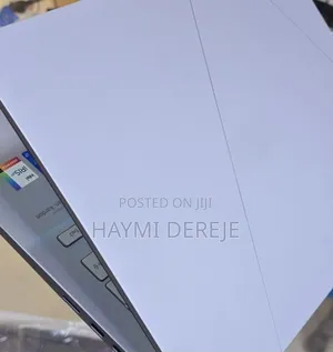 New Laptop Asus ZenBook 13 UX331UN 16GB Intel Core I7 SSD 1T