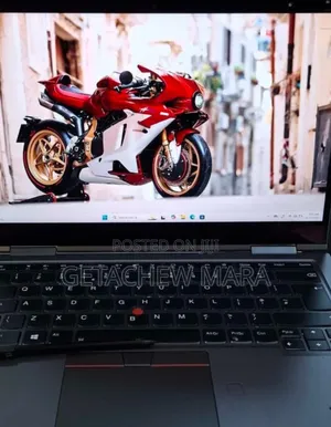 Photo - New Laptop Lenovo ThinkPad Yoga 16GB Intel Core I7 SSD 512GB