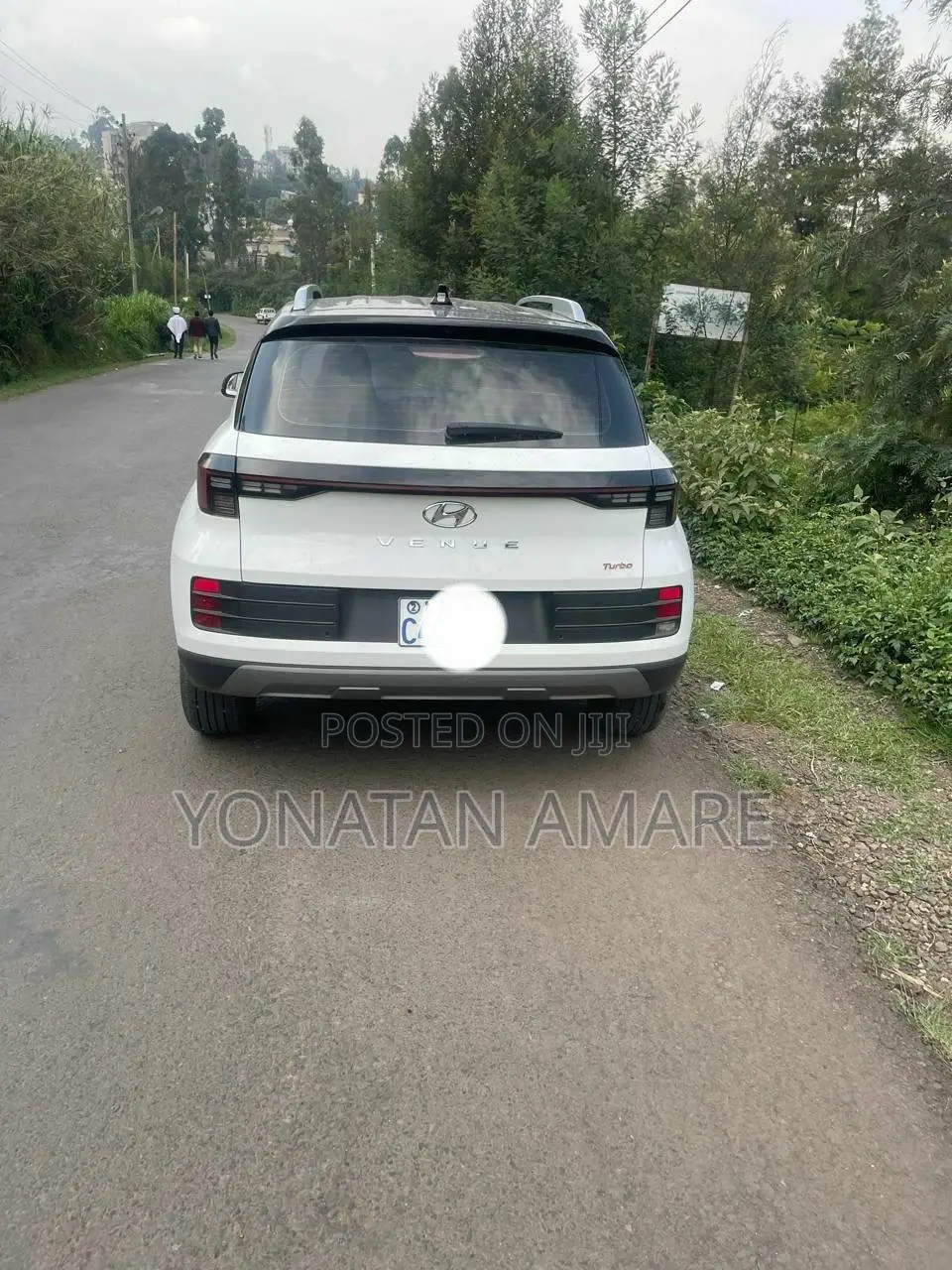 Hyundai Venue 2023 White