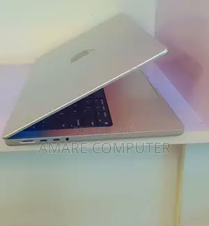 New Laptop Apple MacBook Pro M1 16GB Apple M1 Pro SSD 512GB