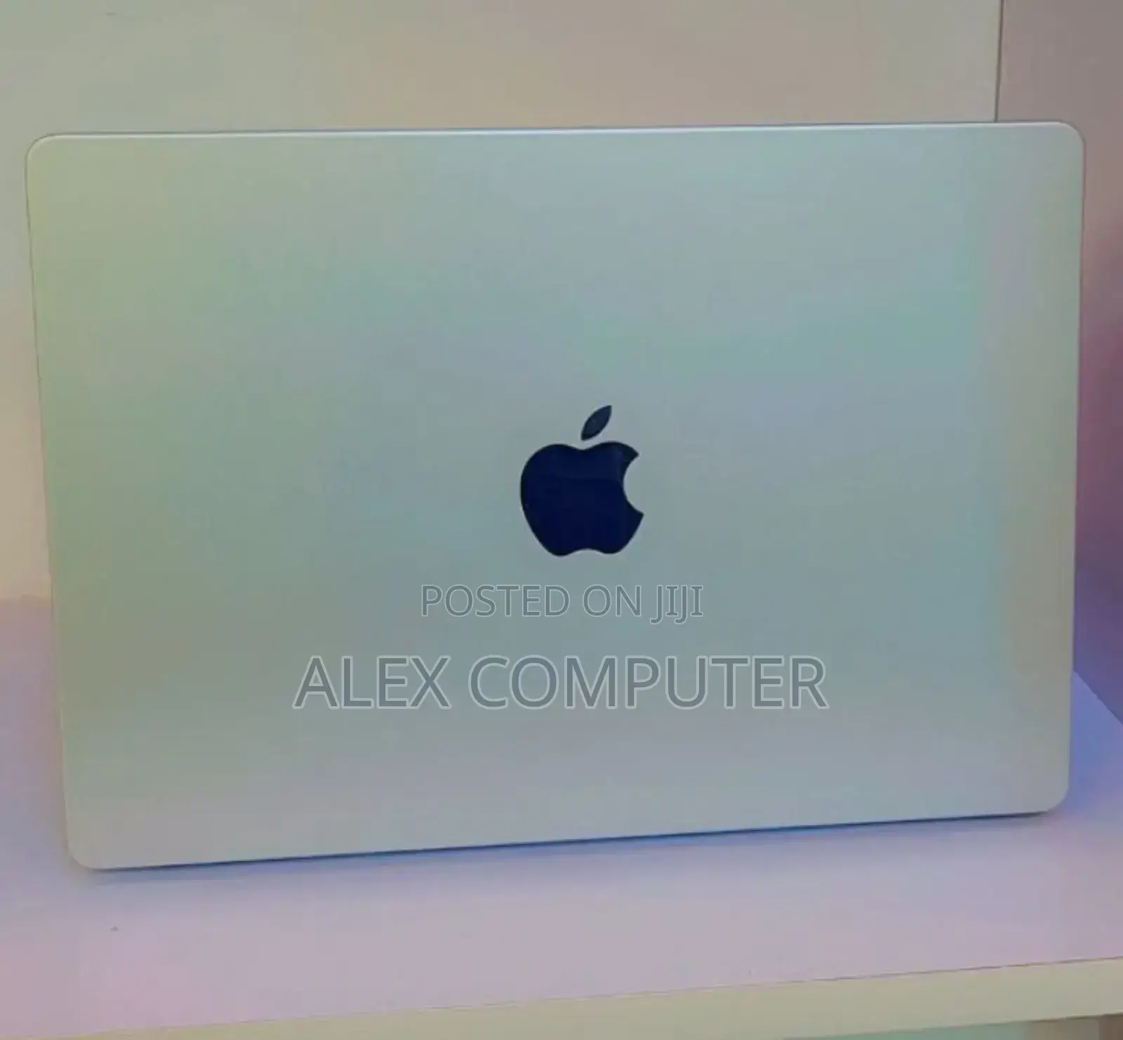 New Laptop Apple MacBook Pro M1 16GB Apple M1 Pro SSD 512GB