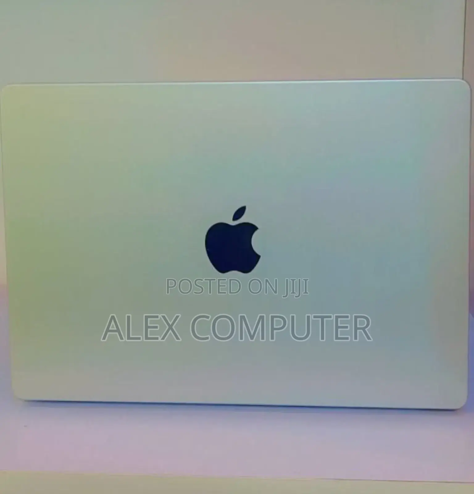 New Laptop Apple MacBook Pro M1 16GB Apple M1 Pro SSD 512GB