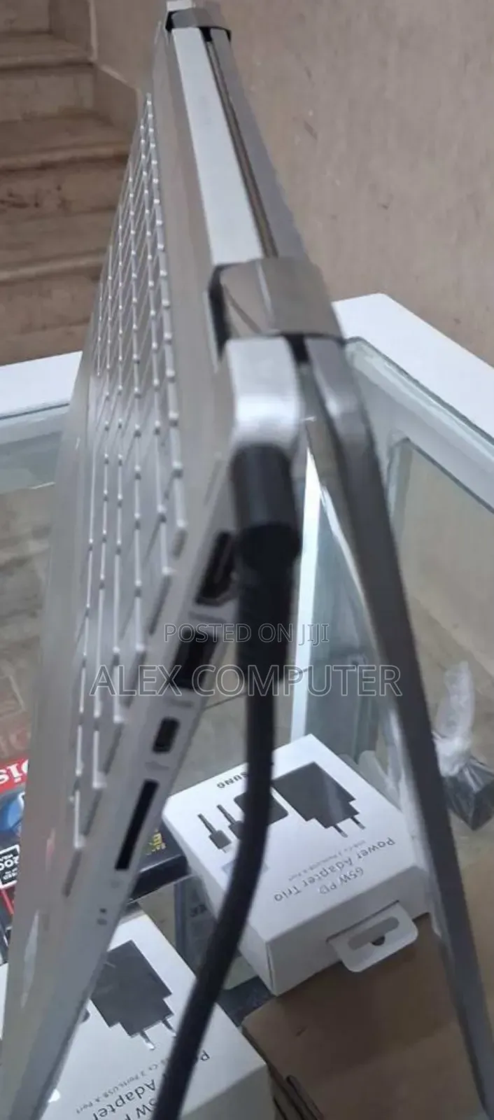 New Laptop HP Pavilion 14 8GB Intel Core I7 SSD 256GB