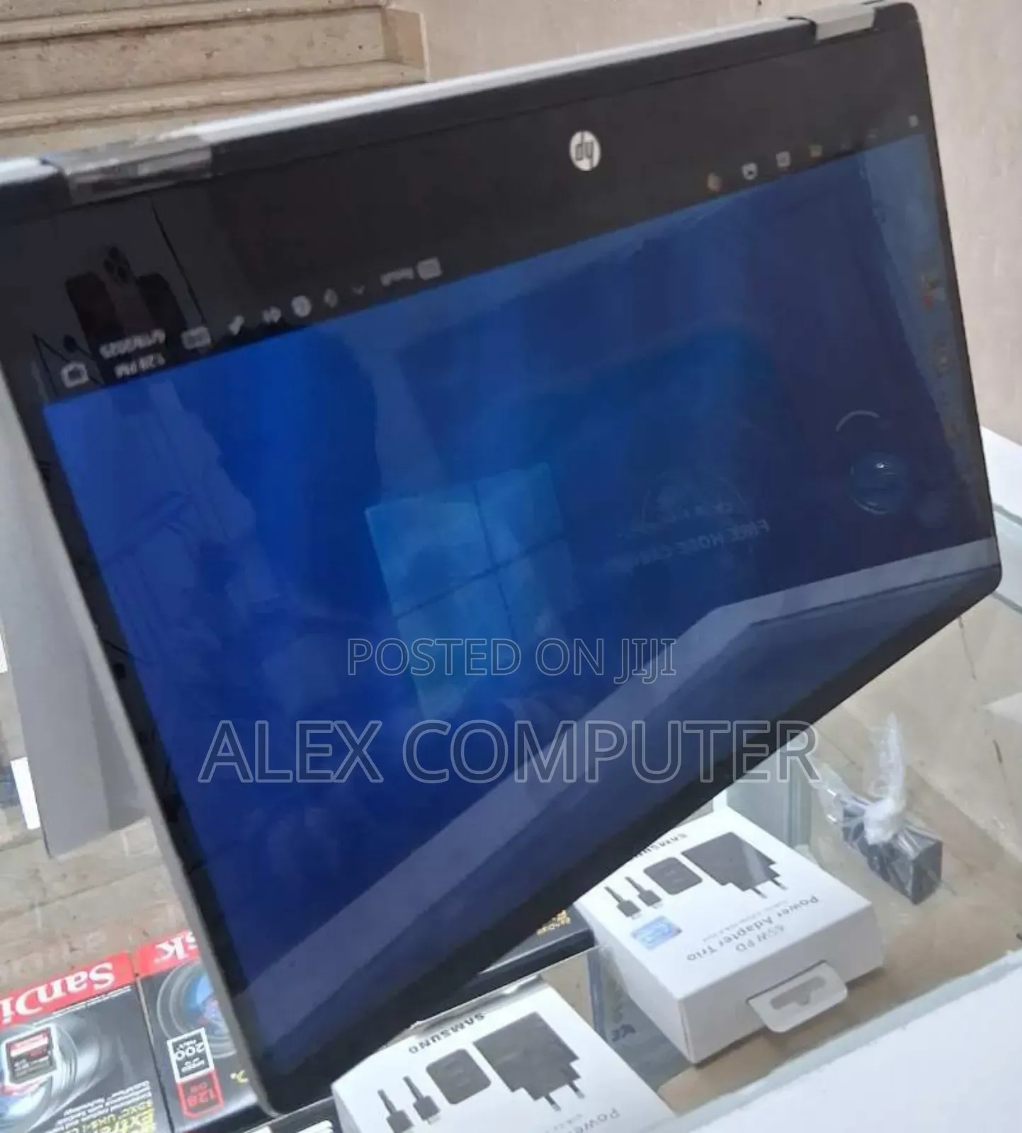 New Laptop HP Pavilion 14 8GB Intel Core I7 SSD 256GB