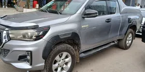 Toyota Hilux 2021 Silver