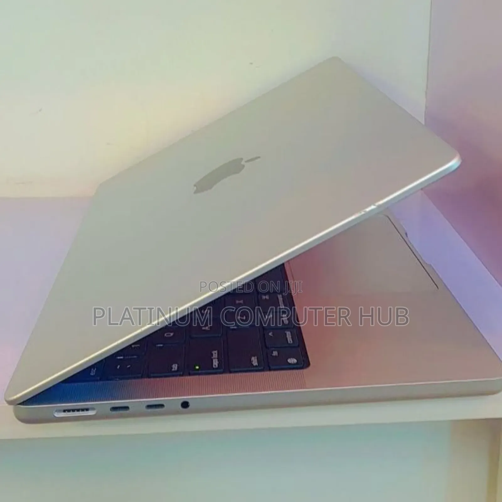 New Laptop Apple MacBook Pro 2021 M1 16GB Apple M1 Pro SSD 512GB