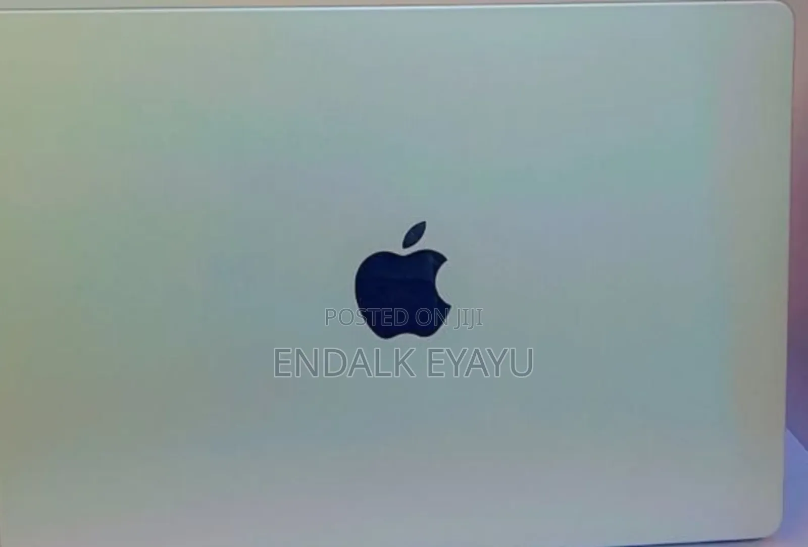 New Laptop 16GB Apple M1 SSD 512GB