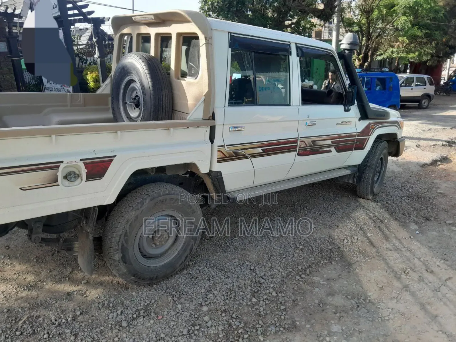 Toyota Land Cruiser 2016 White