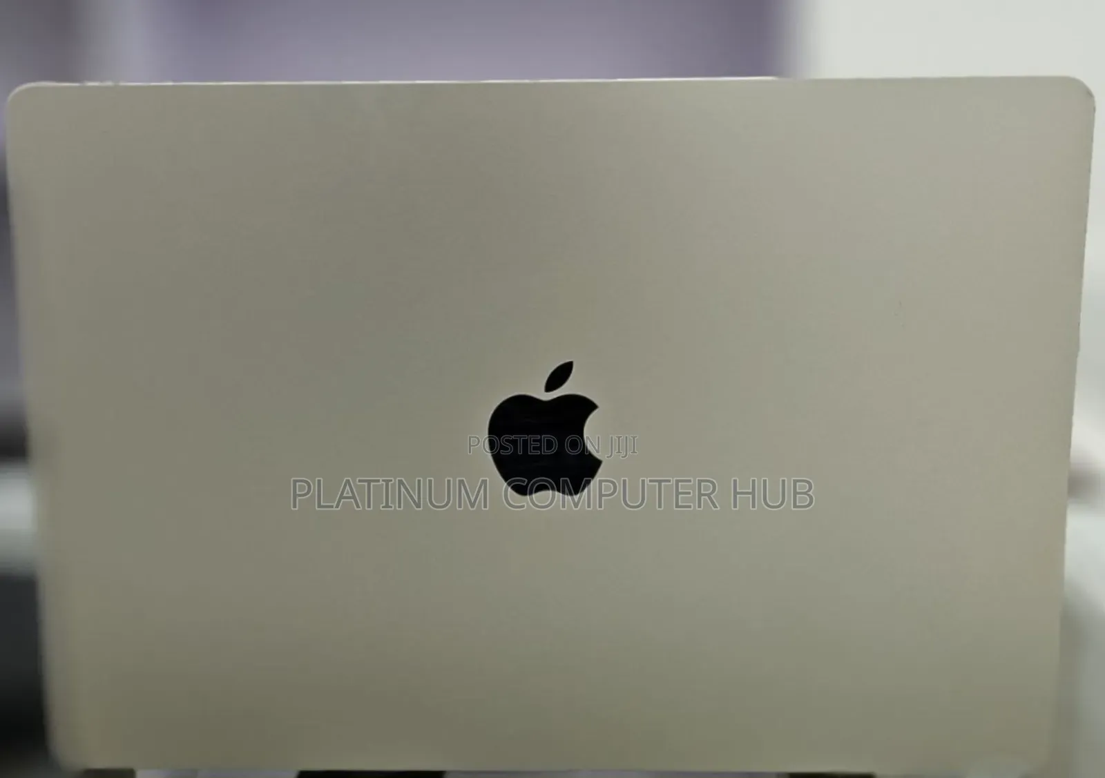 New Laptop Apple MacBook Air 2024 M3 15-Inch 8GB Apple M3 SSD 256GB