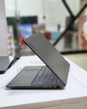 New Laptop Lenovo Yoga C740 32GB Intel Core I7 SSD 1T