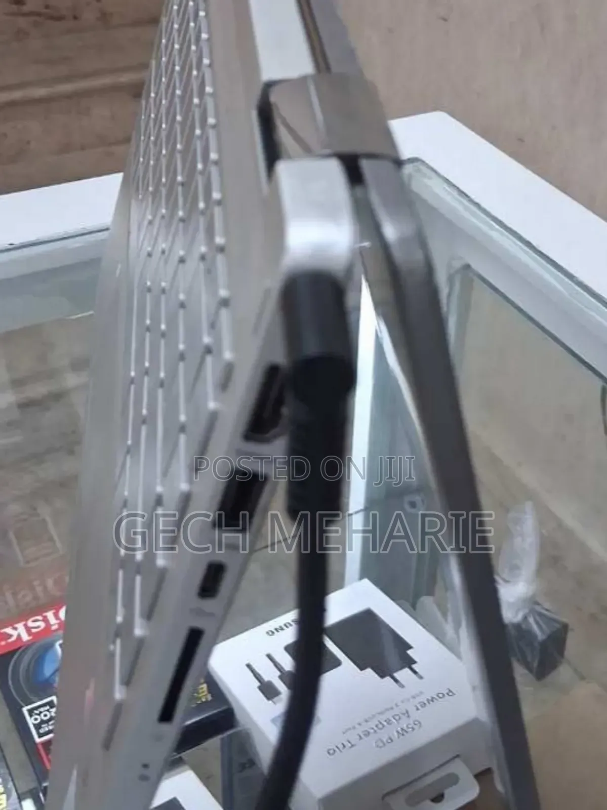 New Laptop HP Pavilion 14 8GB Intel Core I7 SSD 256GB