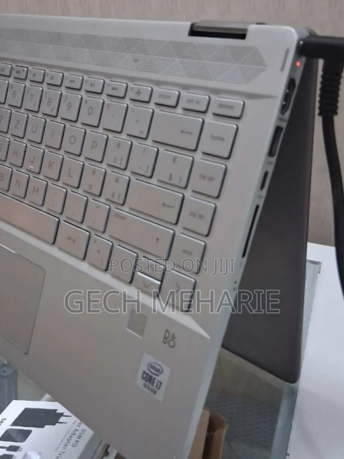 New Laptop HP Pavilion 14 8GB Intel Core I7 SSD 256GB