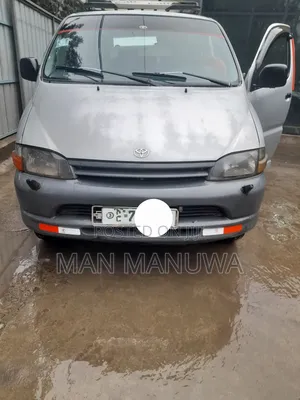 Photo - Toyota HiAce 2001 Silver