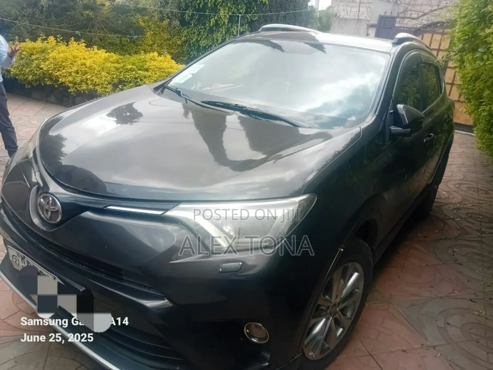 Toyota RAV4 2017 Gray