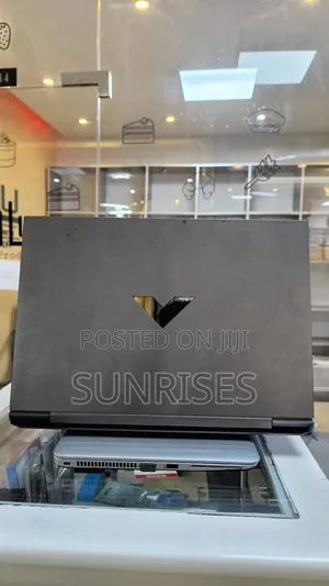 New Laptop HP Victus 15 16GB Intel Core I7 SSD 512GB