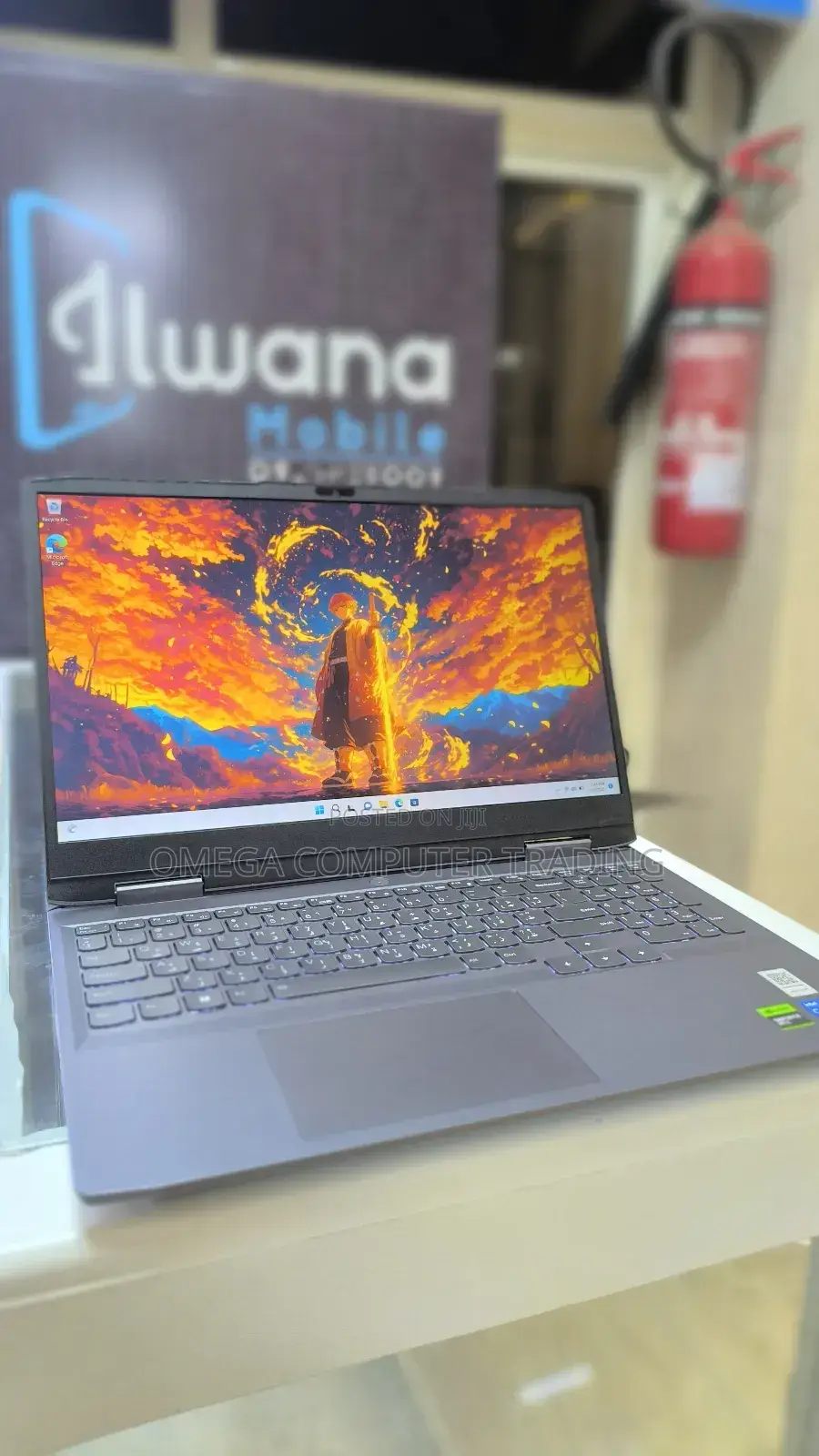 New Laptop Lenovo LOQ 15ARP9 16GB Intel Core i5 SSD 512GB