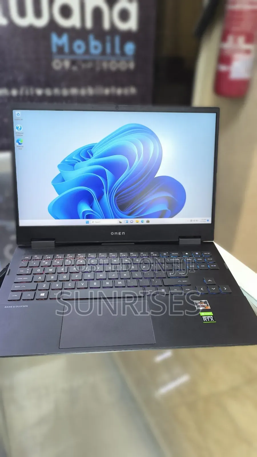 New Laptop HP Omen 16 16GB AMD Ryzen 7 SSD 512GB