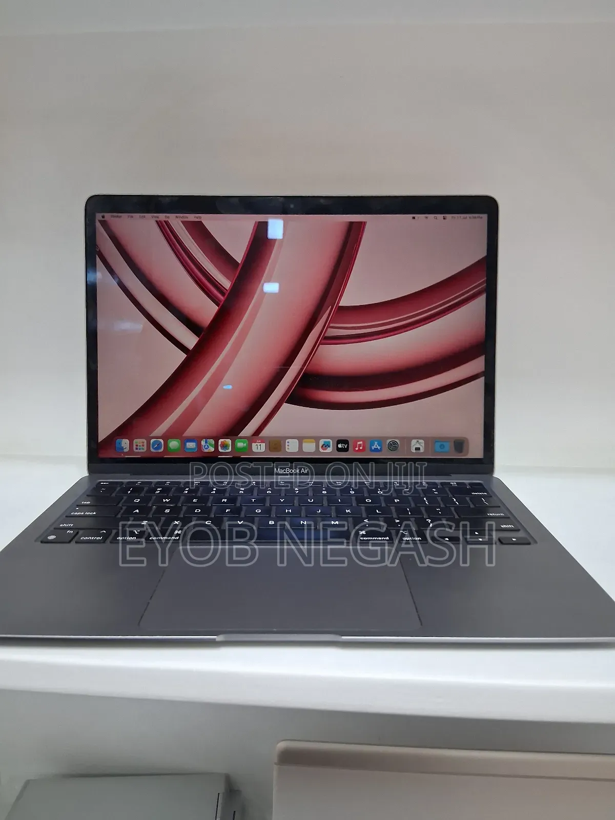 New Laptop Apple MacBook Air 2020 M1 8GB Apple M1 SSD 256GB