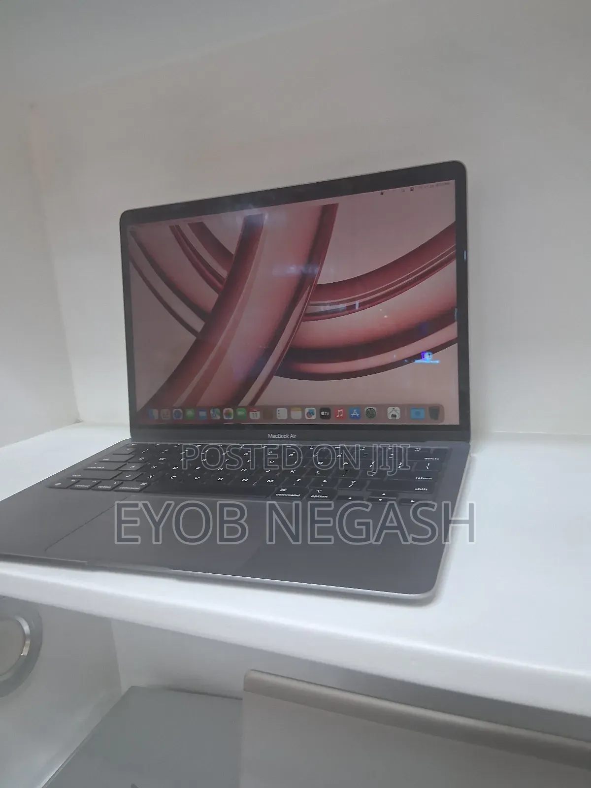 New Laptop Apple MacBook Air 2020 M1 8GB Apple M1 SSD 256GB