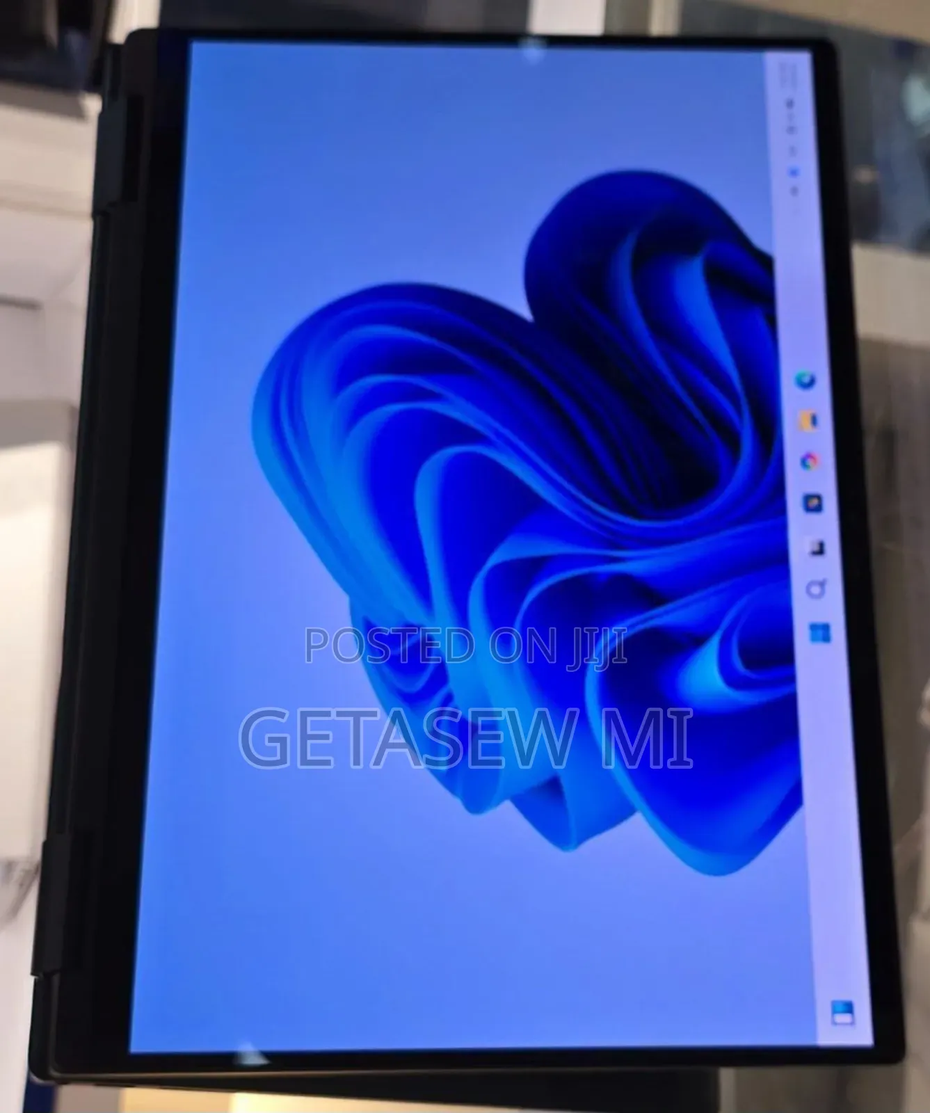 New Laptop Dell Inspiron 16 5620 16GB Intel Core I7 SSD 512GB