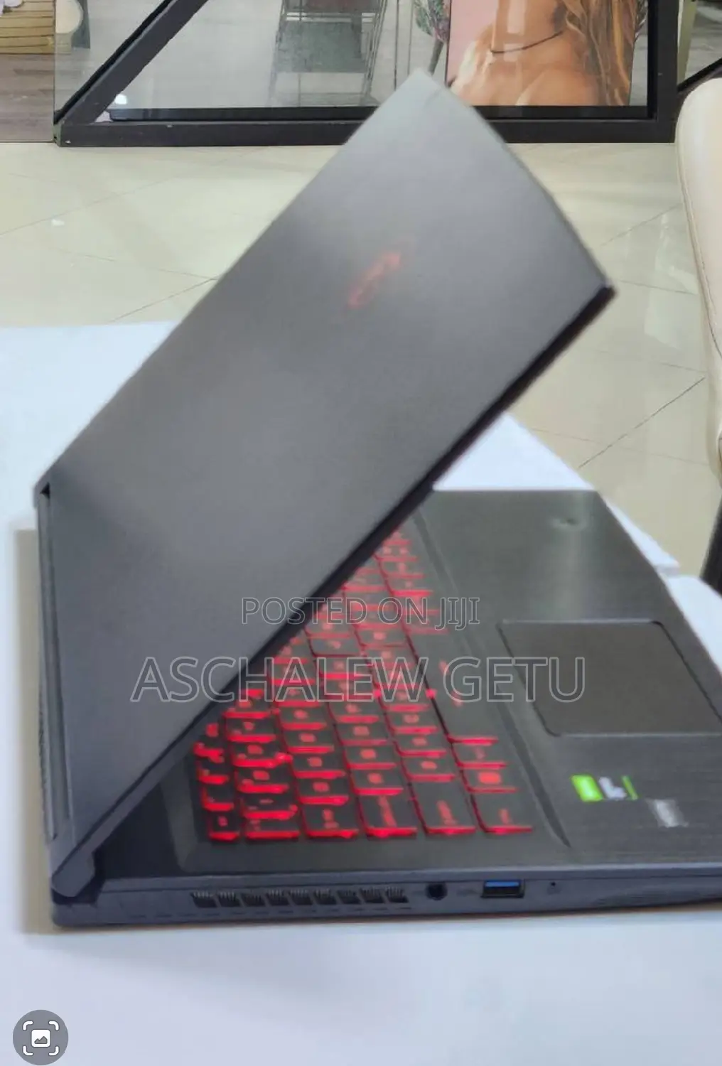 New Laptop MSI GF63 12GB Intel Core I5 SSD 512GB