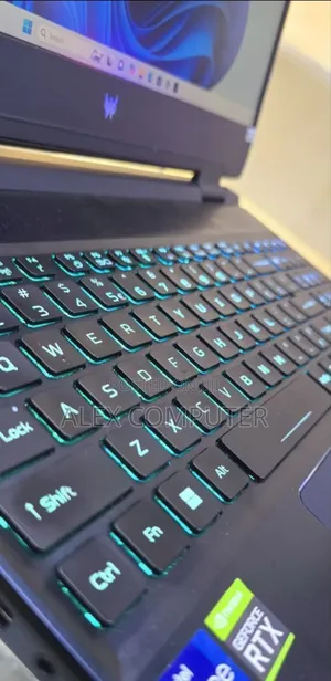 New Laptop Acer Predator Helios 300 16GB Intel Core I9 SSD 1T