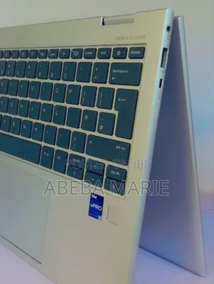 New Laptop HP EliteBook X GB Intel Core I7 SSD 512GB