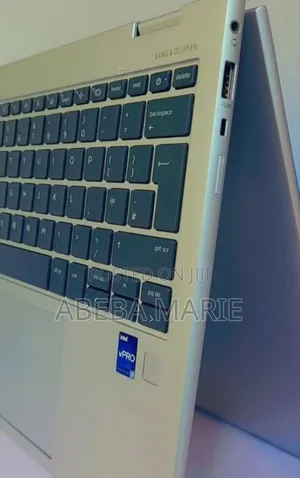 New Laptop HP EliteBook X GB Intel Core I7 SSD 512GB