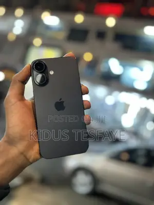 Photo - New Apple iPhone 16 128 GB Black