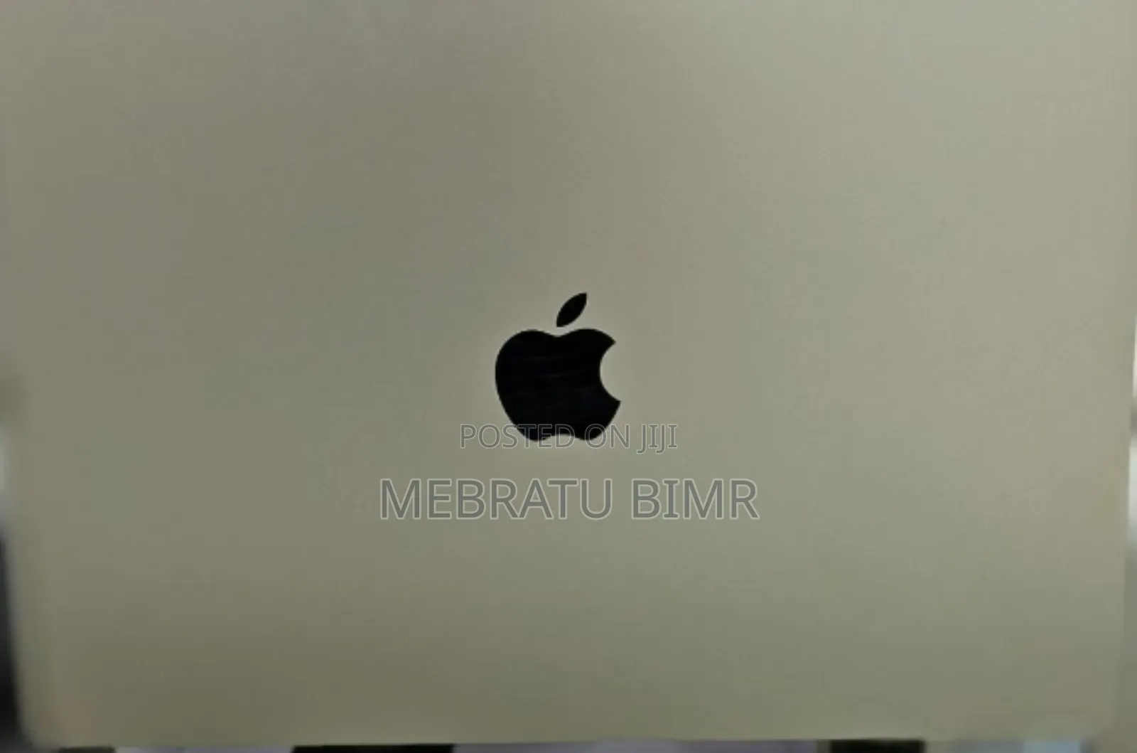 New Laptop Apple MacBook Air 2024 M3 15-Inch 8GB Apple M3 SSD 256GB