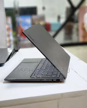 New Laptop Lenovo Yoga 7i 32GB Intel Core I7 SSD 1T