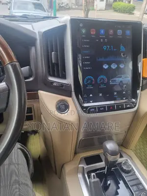 Toyota Land Cruiser 2013 White