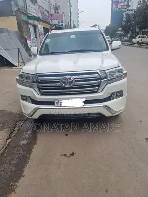 Toyota Land Cruiser 2013 White