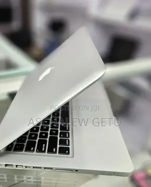 New Laptop Apple MacBook Pro 2012 4GB Intel Core I5 SSD 256GB