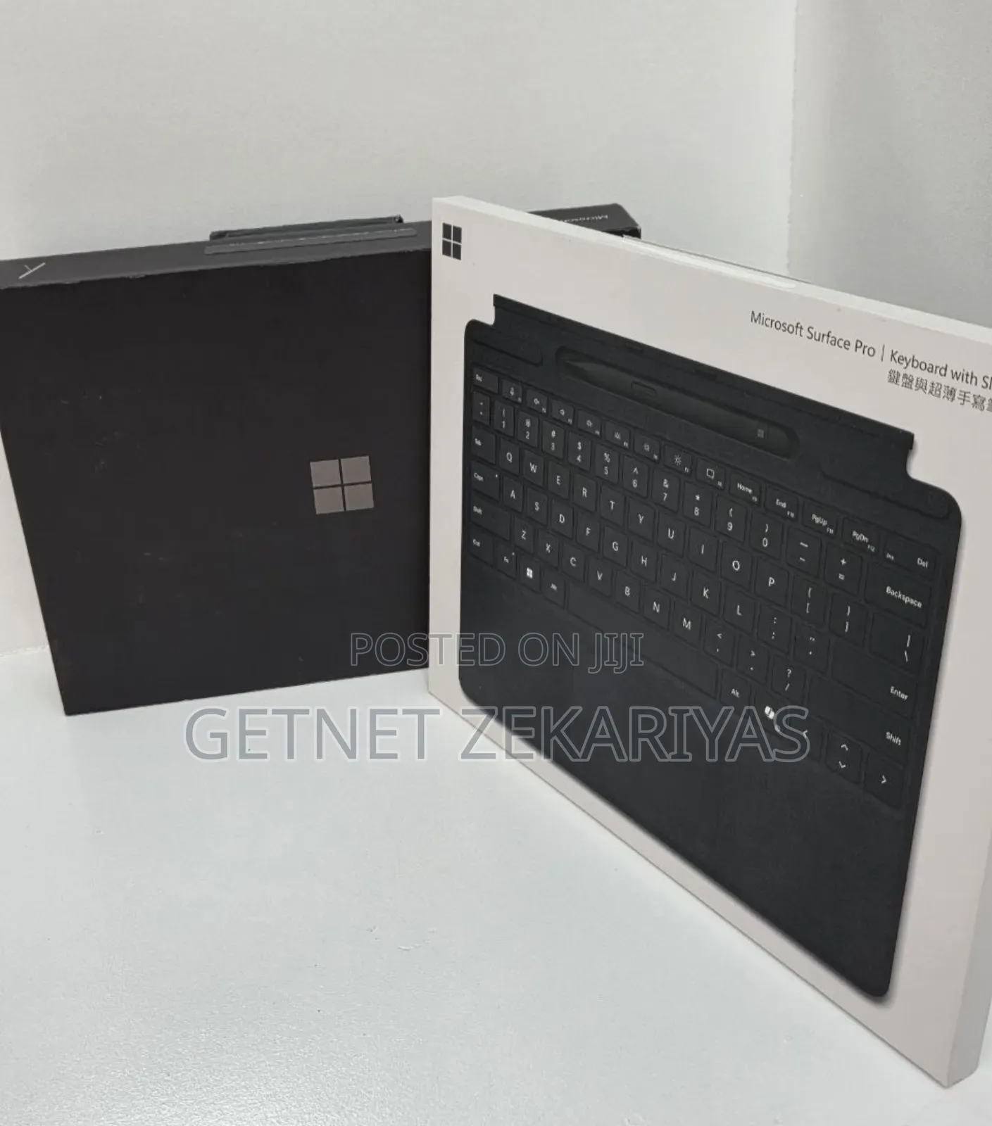 New Microsoft Surface Pro 11th Edition, a Copilot+ PC 16GB SSD 512GB
