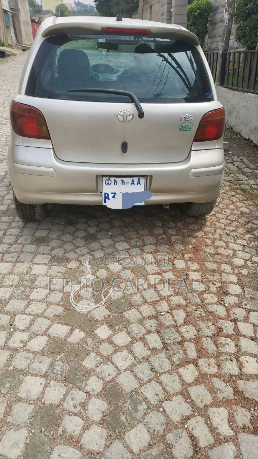 Toyota Vitz 2004 Gold