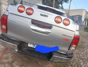 Toyota Hilux 2017 Silver