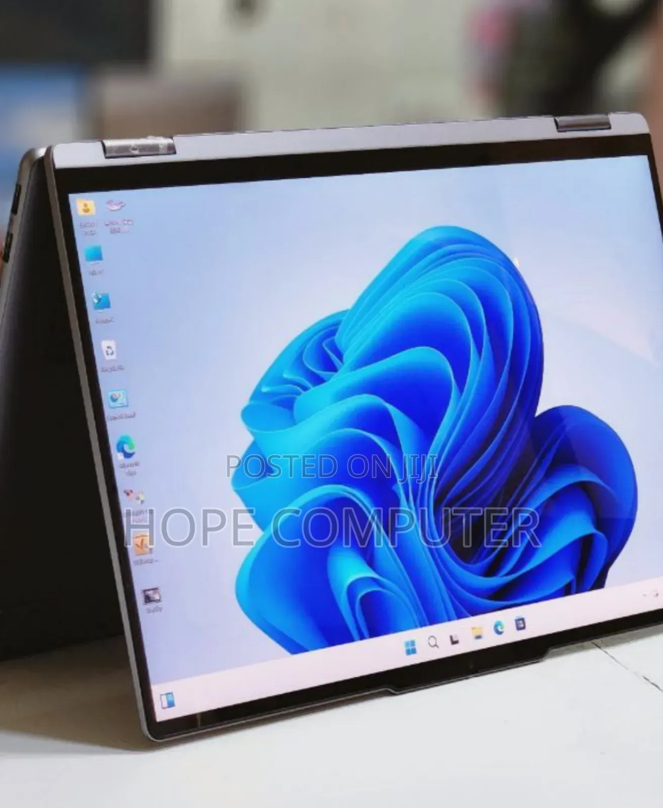 New Laptop Lenovo Yoga 7i 16GB Intel Core I7 SSD 1T