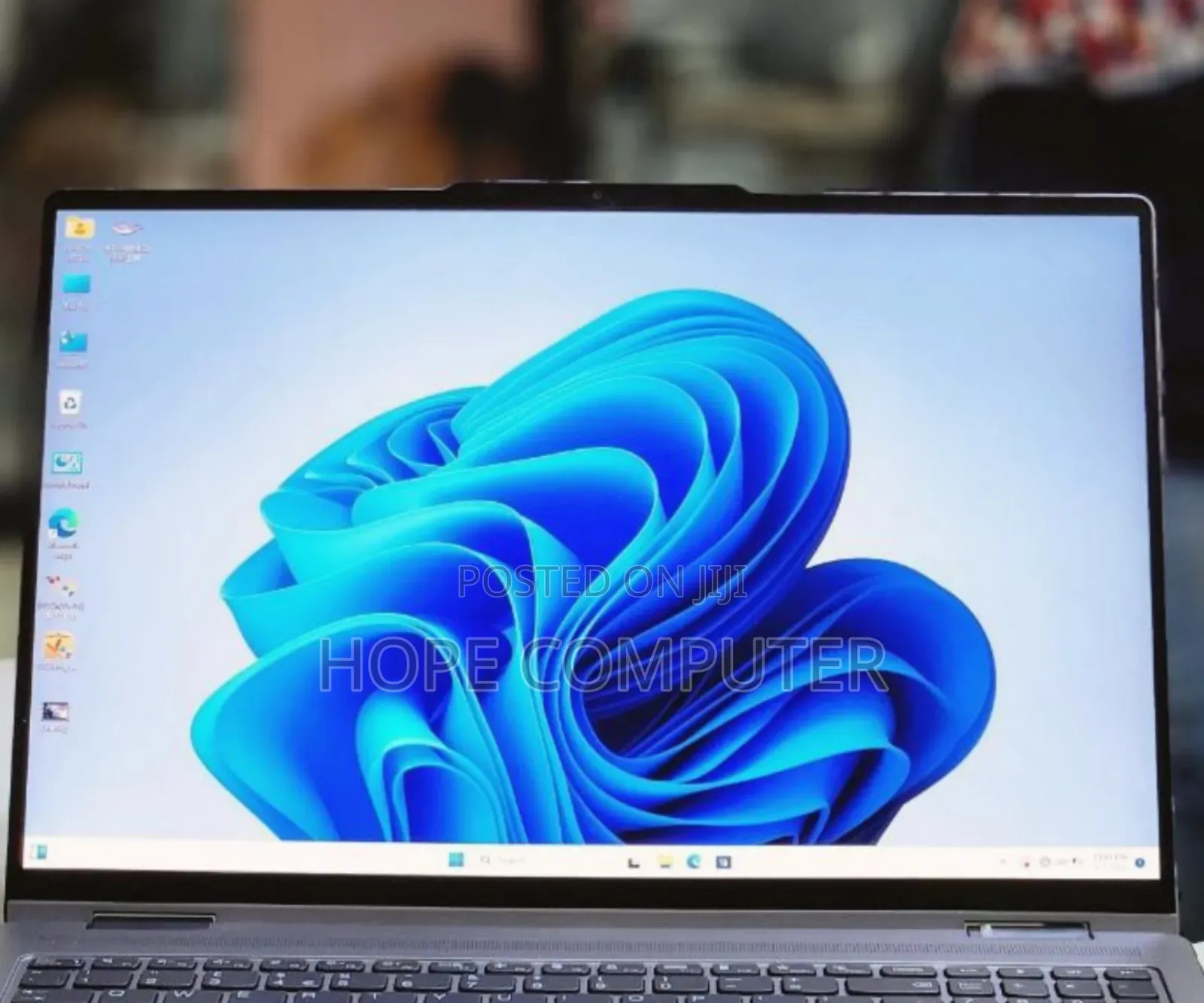 New Laptop Lenovo Yoga 7i 16GB Intel Core I7 SSD 1T