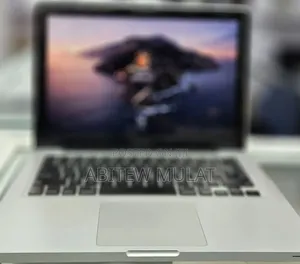 New Laptop Apple MacBook Pro 2012 4GB Intel Core I5 SSD 256GB