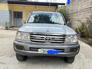 Toyota Land Cruiser 2007 Silver