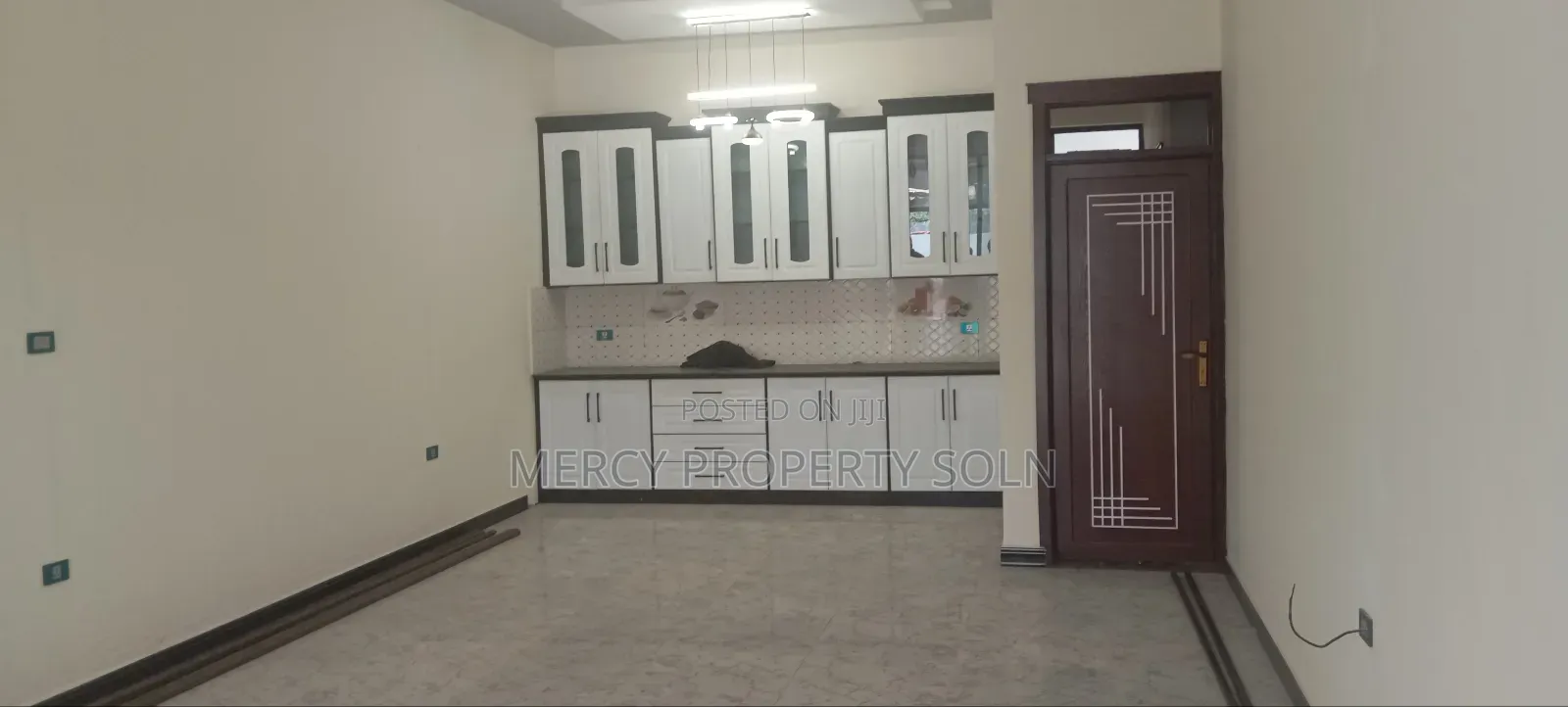 5bdrm House in Bole for sale