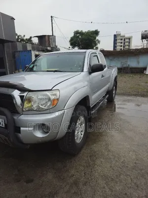 Toyota Tacoma 2011 Silver
