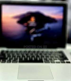 New Laptop Apple MacBook Pro 2012 4GB Intel Core I5 SSD 256GB