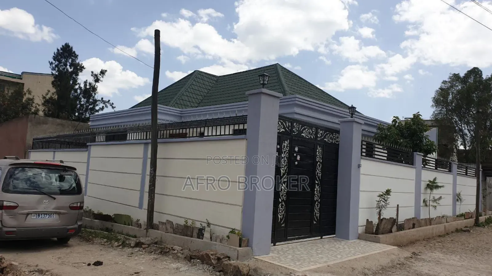 Furnished 6bdrm Villa in Jemo Michael, Nifas Silk-Lafto for sale