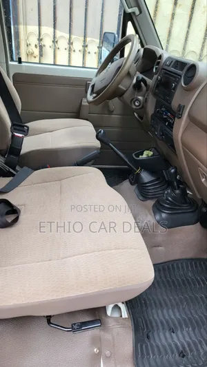 Toyota Land Cruiser 2018 White