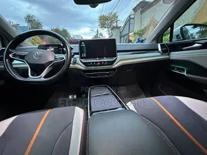 Volkswagen ID.6 2024 White